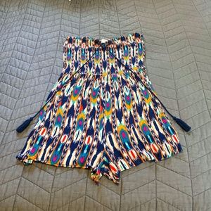 Xhilaration printed romper size medium